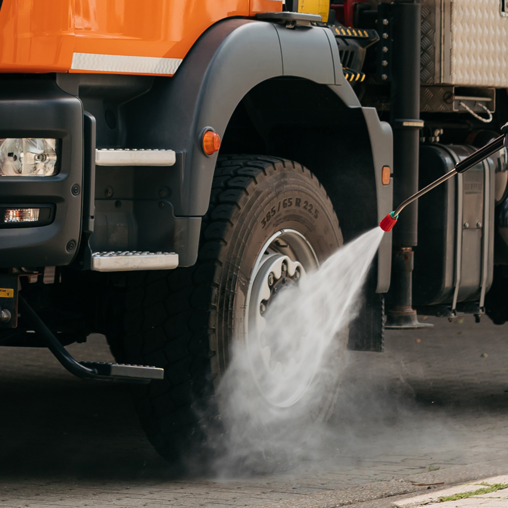 Nettoyeurs de jantes de camions